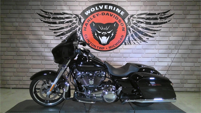 2018 Harley-Davidson Street Glide Base at Wolverine Harley-Davidson