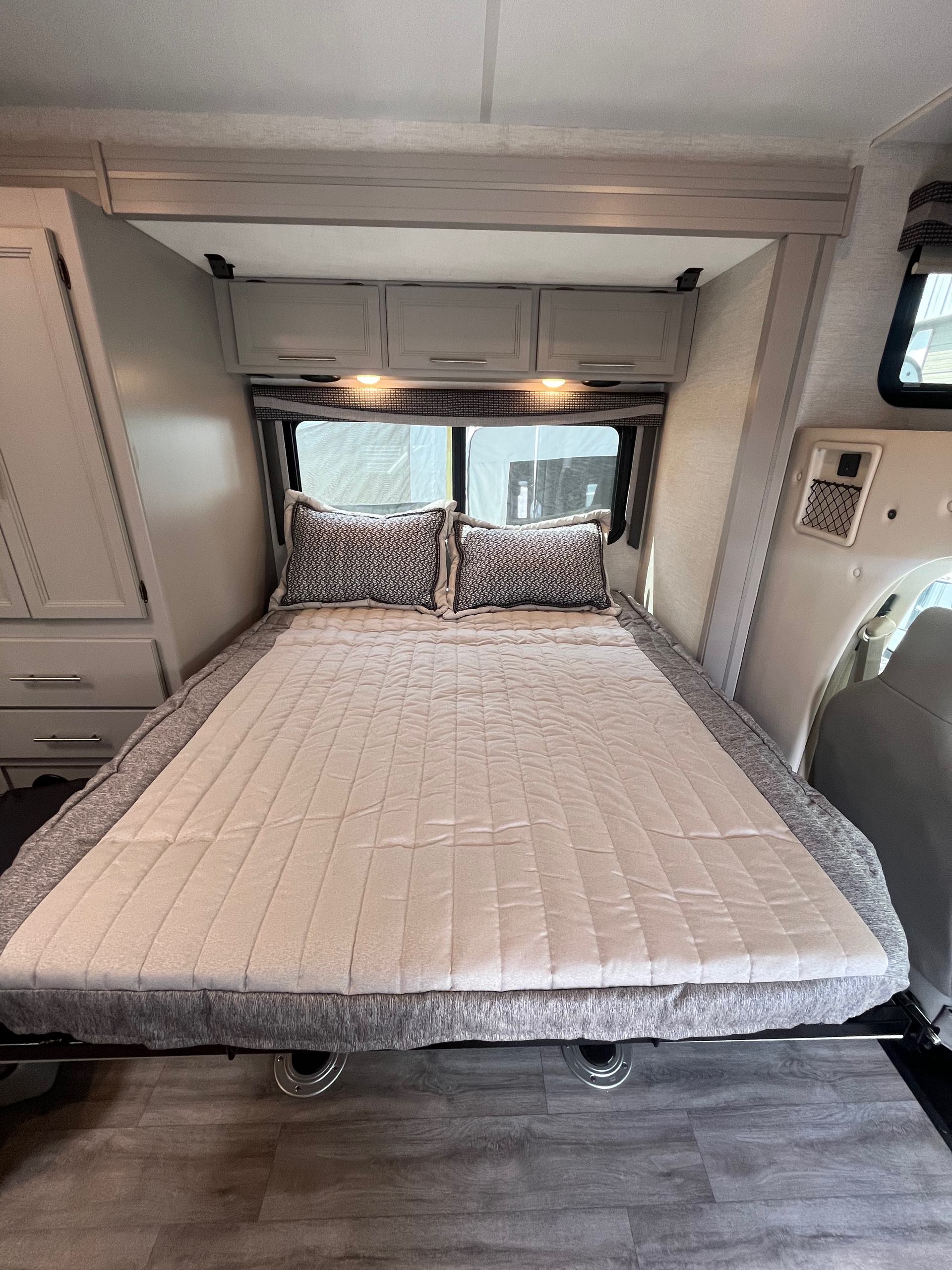 2024 Thor Motor Coach Outlaw Class C 29T at Prosser's Premium RV Outlet