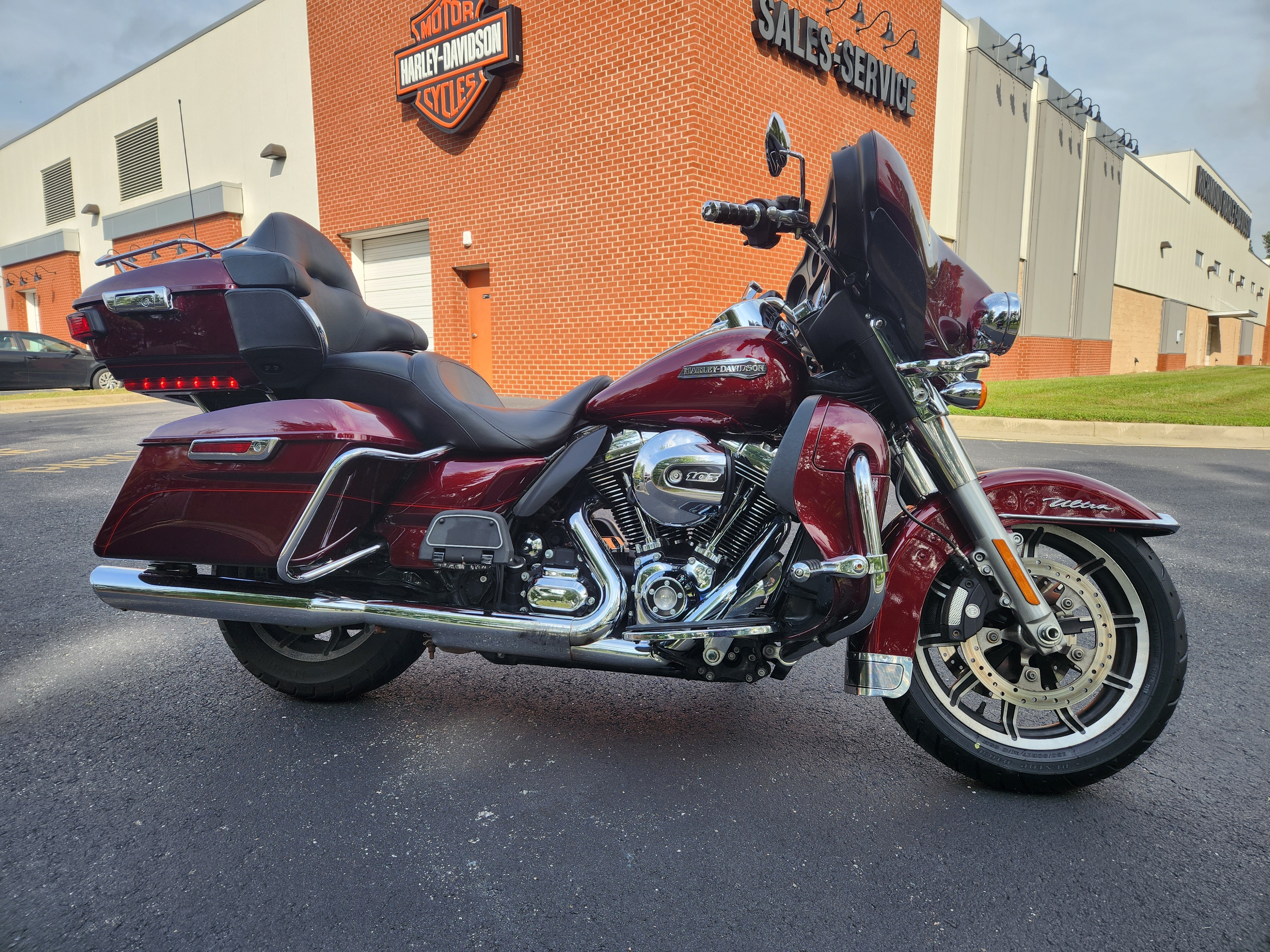 2015 Harley-Davidson Electra Glide Ultra Classic at Richmond Harley-Davidson