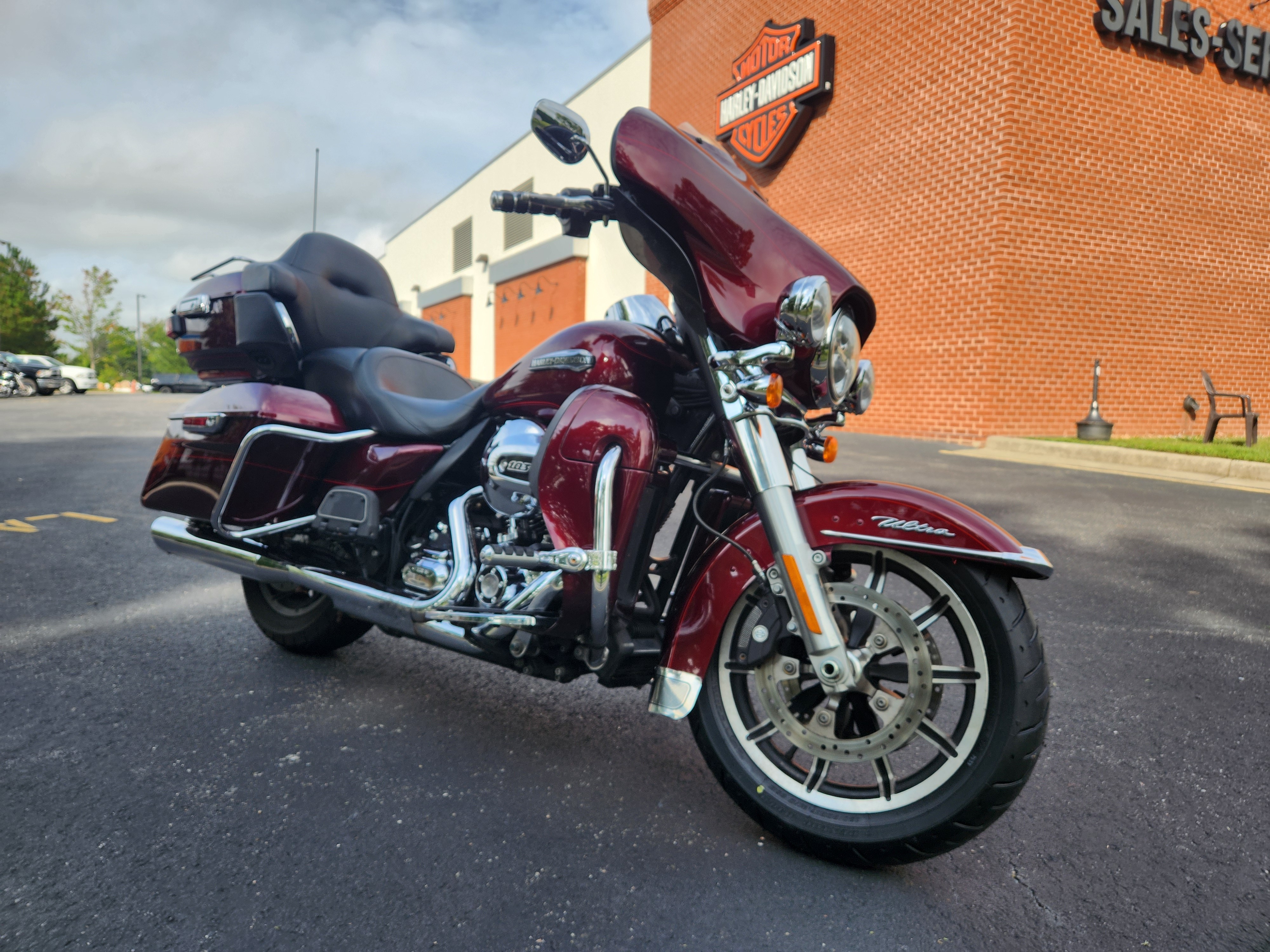 2015 Harley-Davidson Electra Glide Ultra Classic at Richmond Harley-Davidson