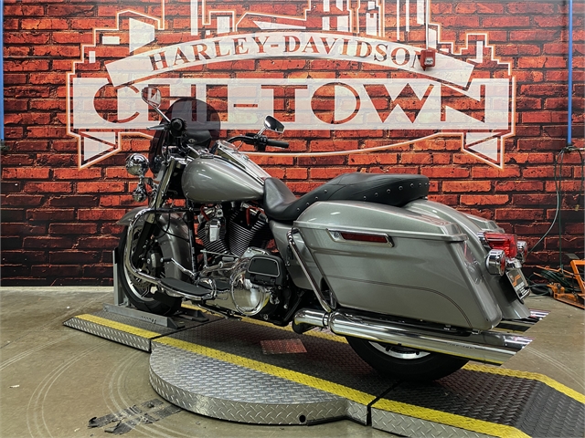 2016 Harley-Davidson 2016 Harley-Davidson Road King FLHR Base at Chi-Town Harley-Davidson
