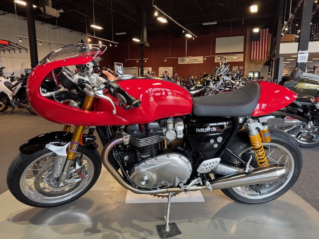 2016 Triumph Thruxton 1200 R at Martin Moto