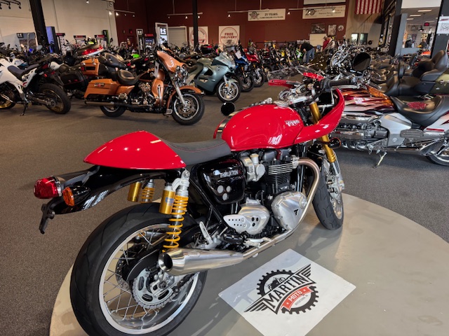 2016 Triumph Thruxton 1200 R at Martin Moto