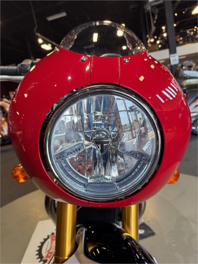2016 Triumph Thruxton 1200 R at Martin Moto