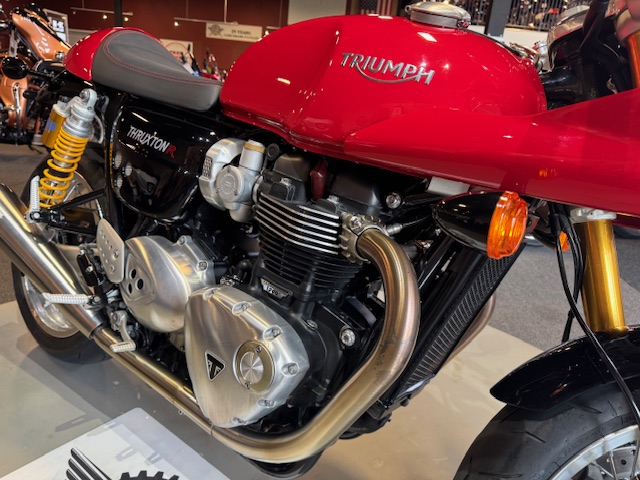 2016 Triumph Thruxton 1200 R at Martin Moto