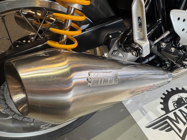 2016 Triumph Thruxton 1200 R at Martin Moto