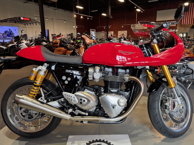 2016 Triumph Thruxton 1200 R at Martin Moto