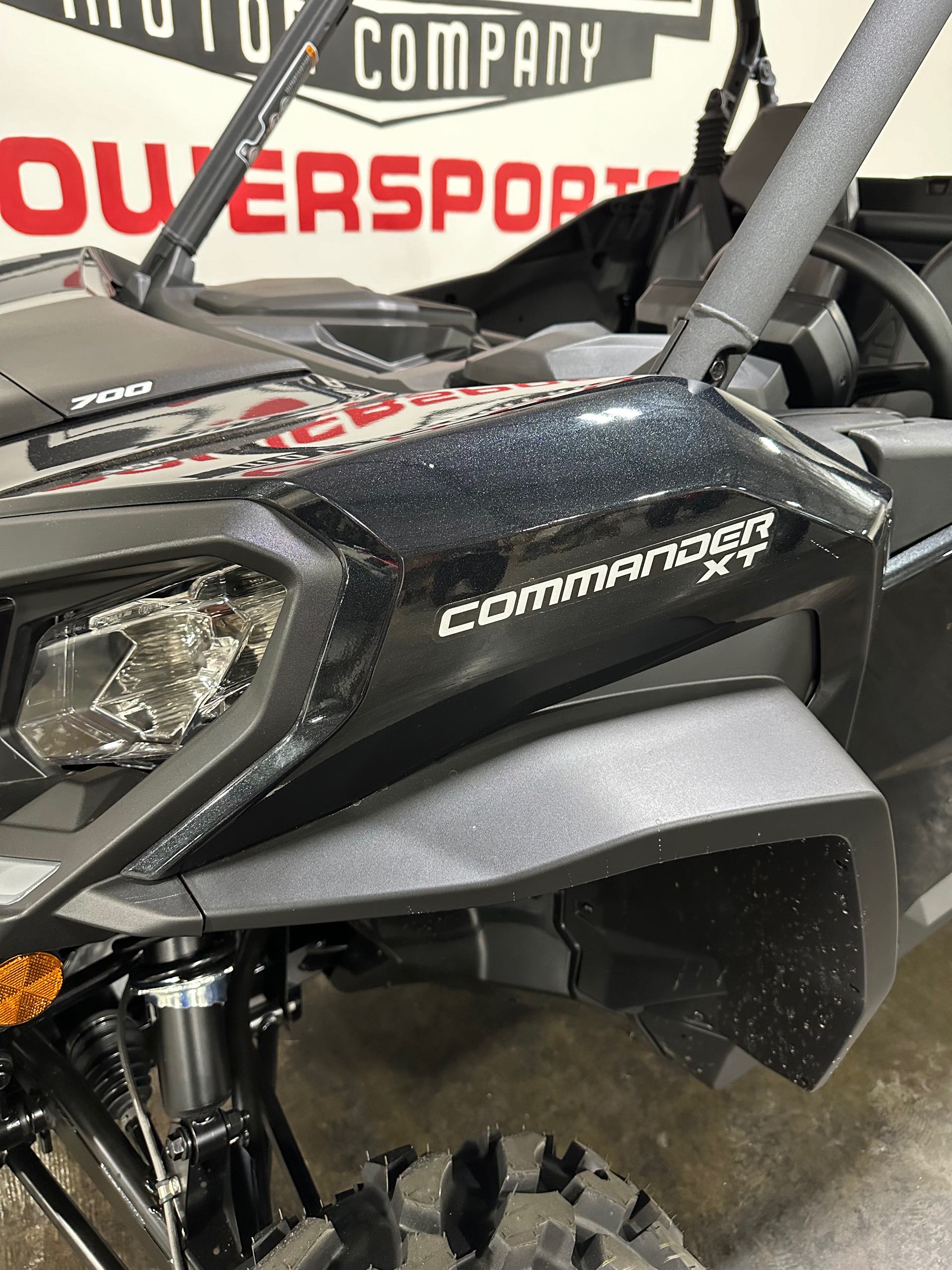 2024 Can-Am Commander XT 700 at Wood Powersports Harrison