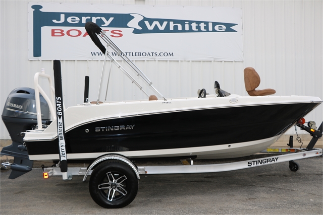 2022 Stingray SC 172 at Jerry Whittle Boats