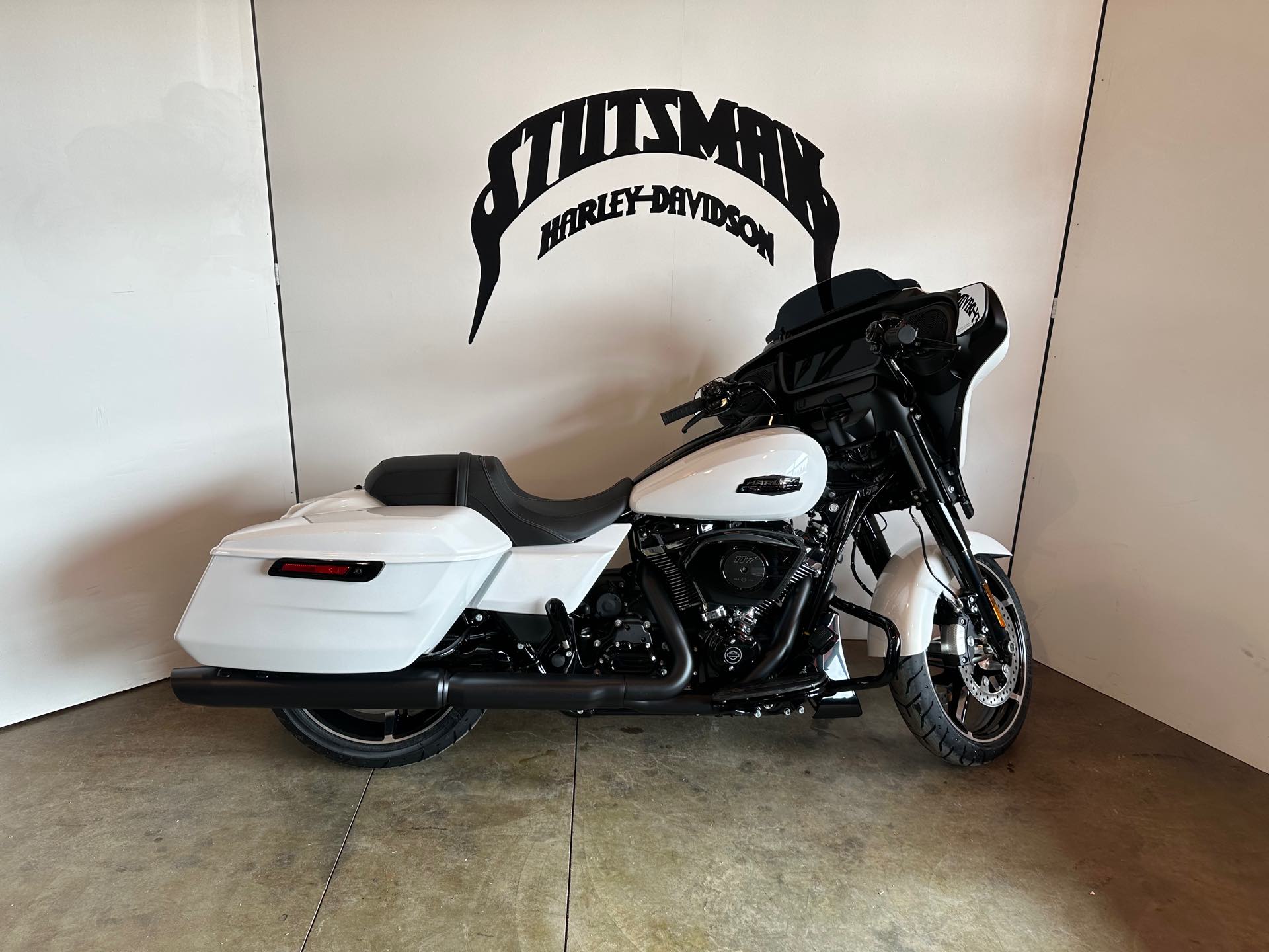 2024 Harley-Davidson Street Glide Base at Stutsman Harley-Davidson