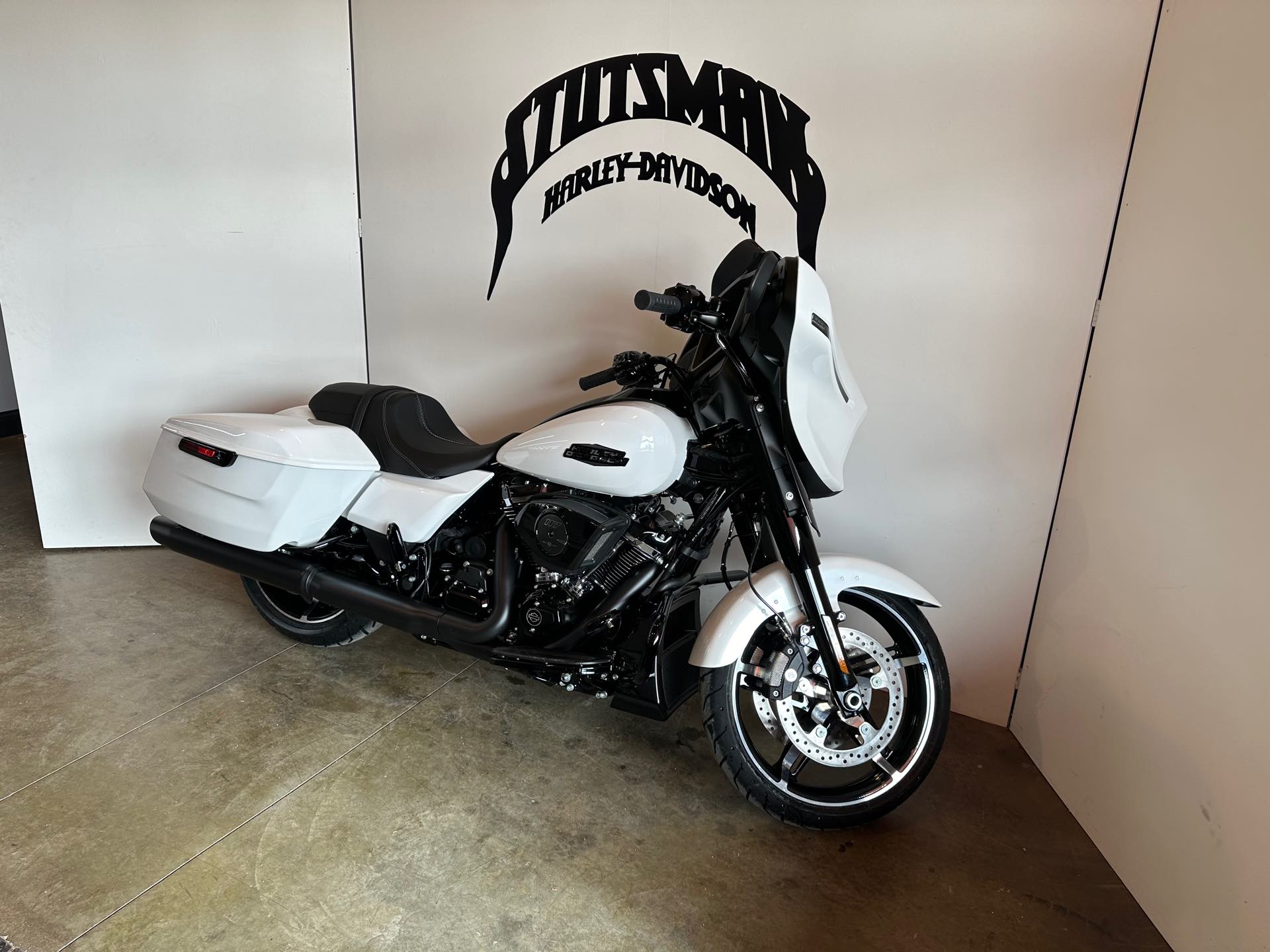 2024 Harley-Davidson Street Glide Base at Stutsman Harley-Davidson