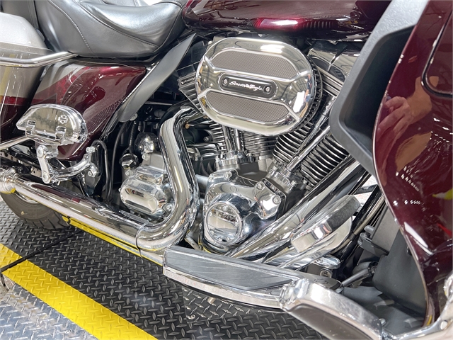 2015 Harley-Davidson Electra Glide CVO Limited at Harley-Davidson of Madison