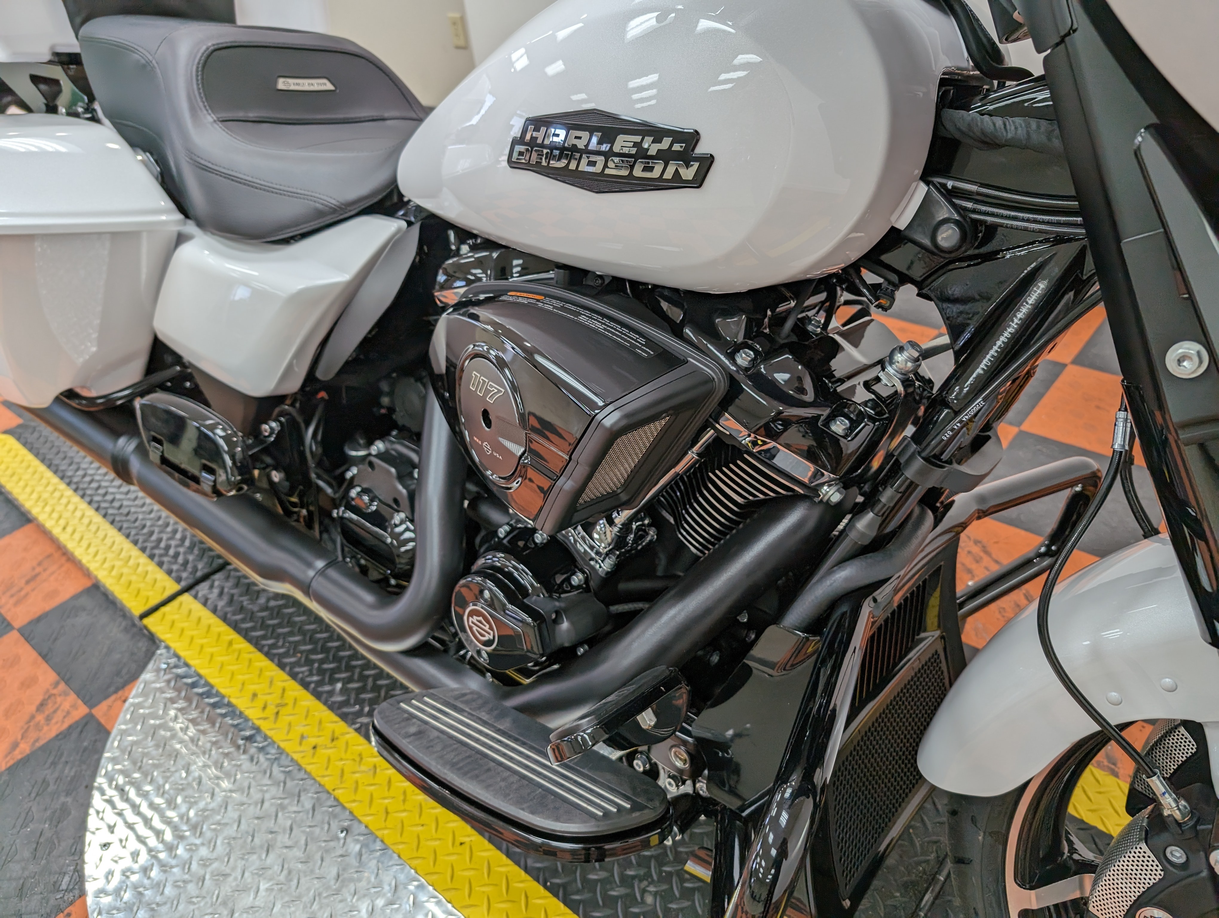 2024 Harley-Davidson Street Glide Base at Harley-Davidson of Indianapolis