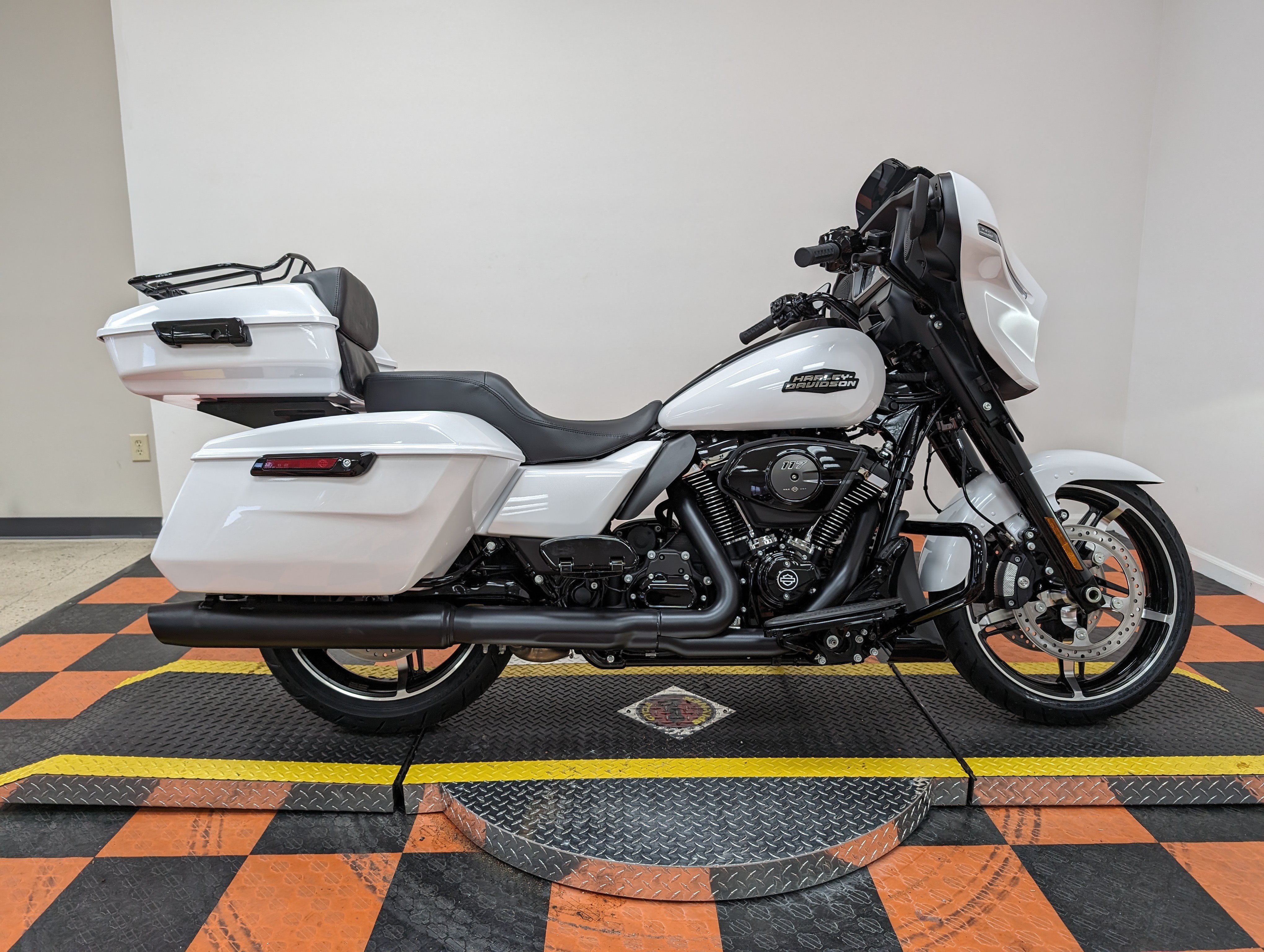 2024 Harley-Davidson Street Glide Base at Harley-Davidson of Indianapolis