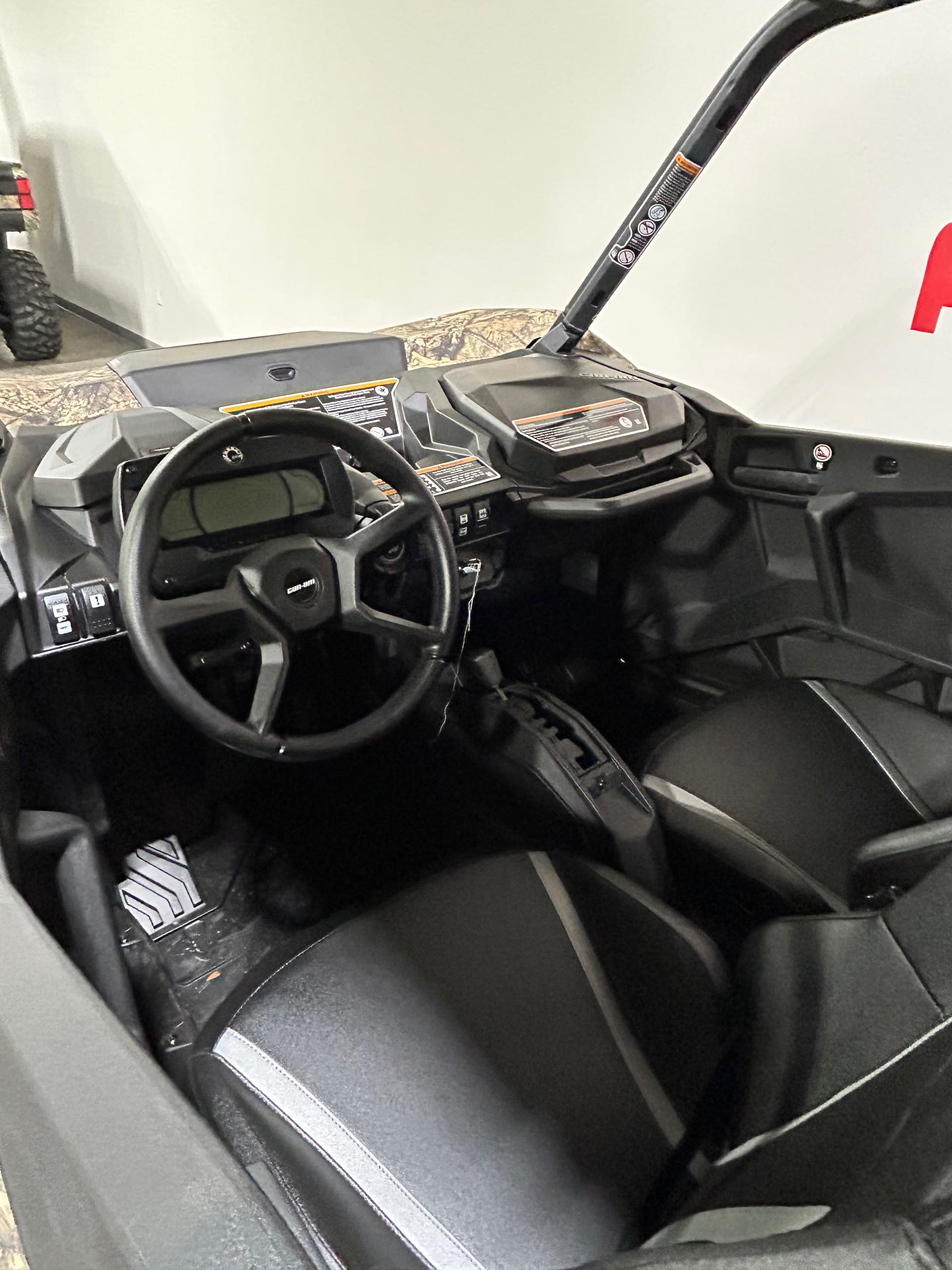 2023 Can-Am Commander MAX XT 1000R at Wood Powersports Harrison