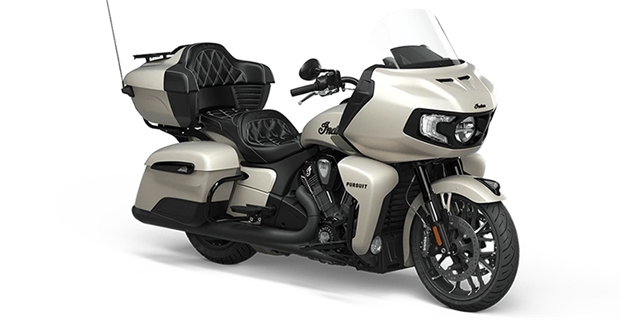 2022 Indian Motorcycle Pursuit Dark Horse with Premium Package at Got Gear Motorsports