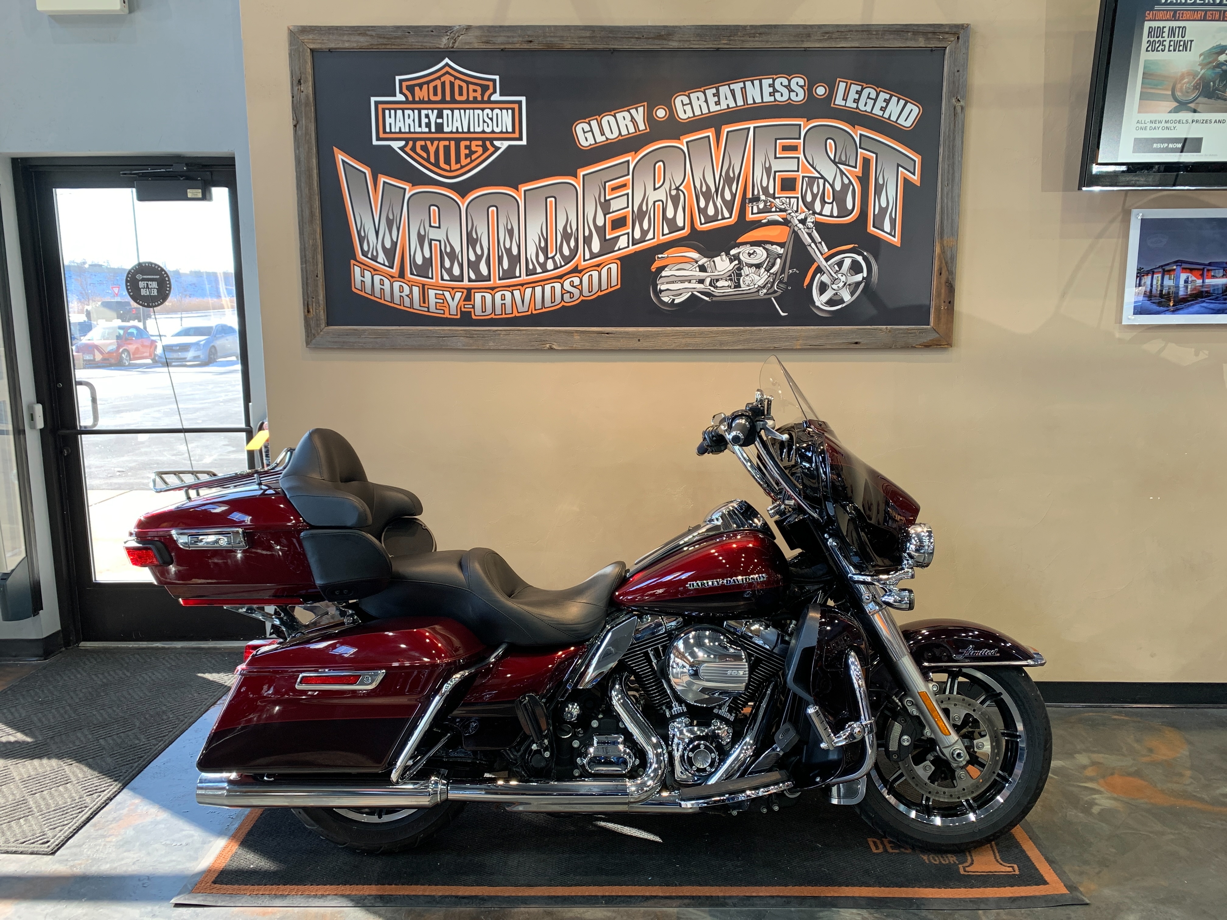 2015 Harley-Davidson Electra Glide Ultra Limited Low at Vandervest Harley-Davidson, Green Bay, WI 54303