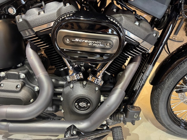 2020 Harley-Davidson Softail Street Bob at Martin Moto