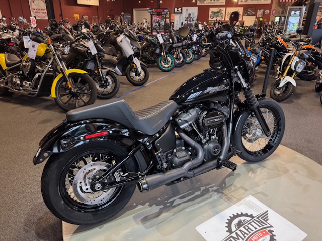 2020 Harley-Davidson Softail Street Bob at Martin Moto