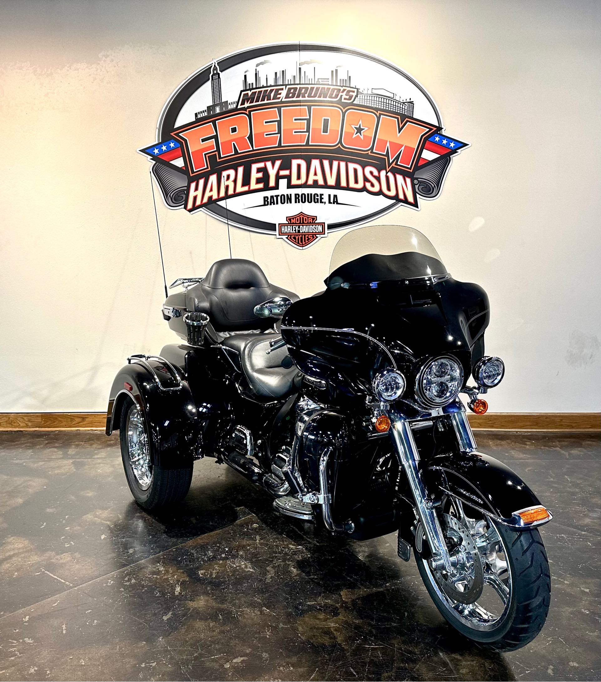 2017 Harley-Davidson Trike Tri Glide Ultra at Mike Bruno's Freedom Harley-Davidson