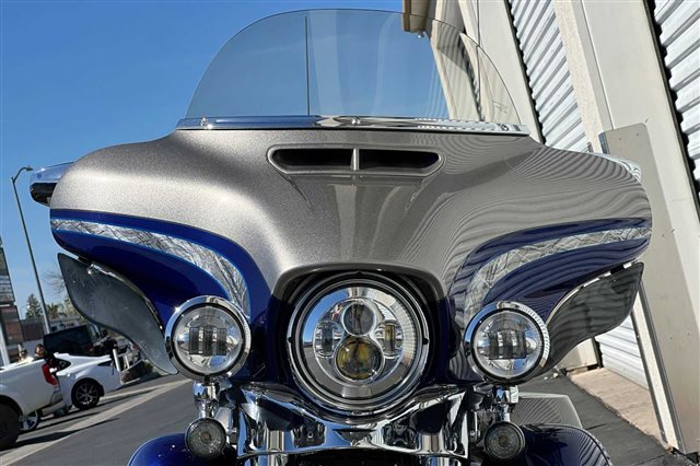 2016 Harley-Davidson Electra Glide CVO Limited at Clawson Motorsports