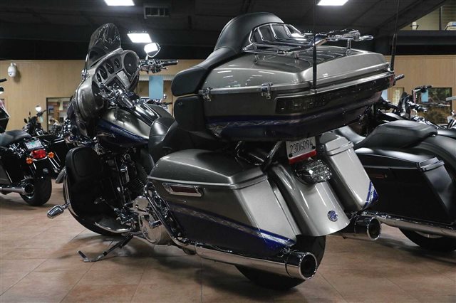 2016 Harley-Davidson Electra Glide CVO Limited at Clawson Motorsports