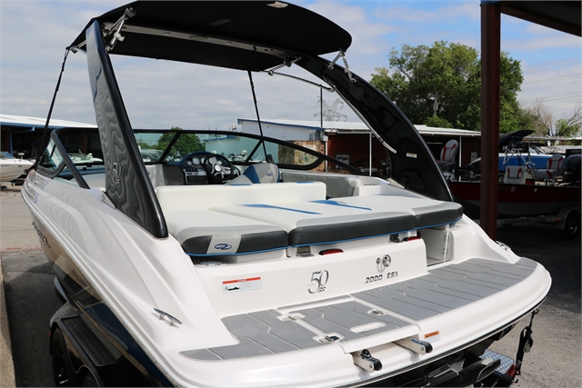 2021 Regal 2000 ESX at Jerry Whittle Boats