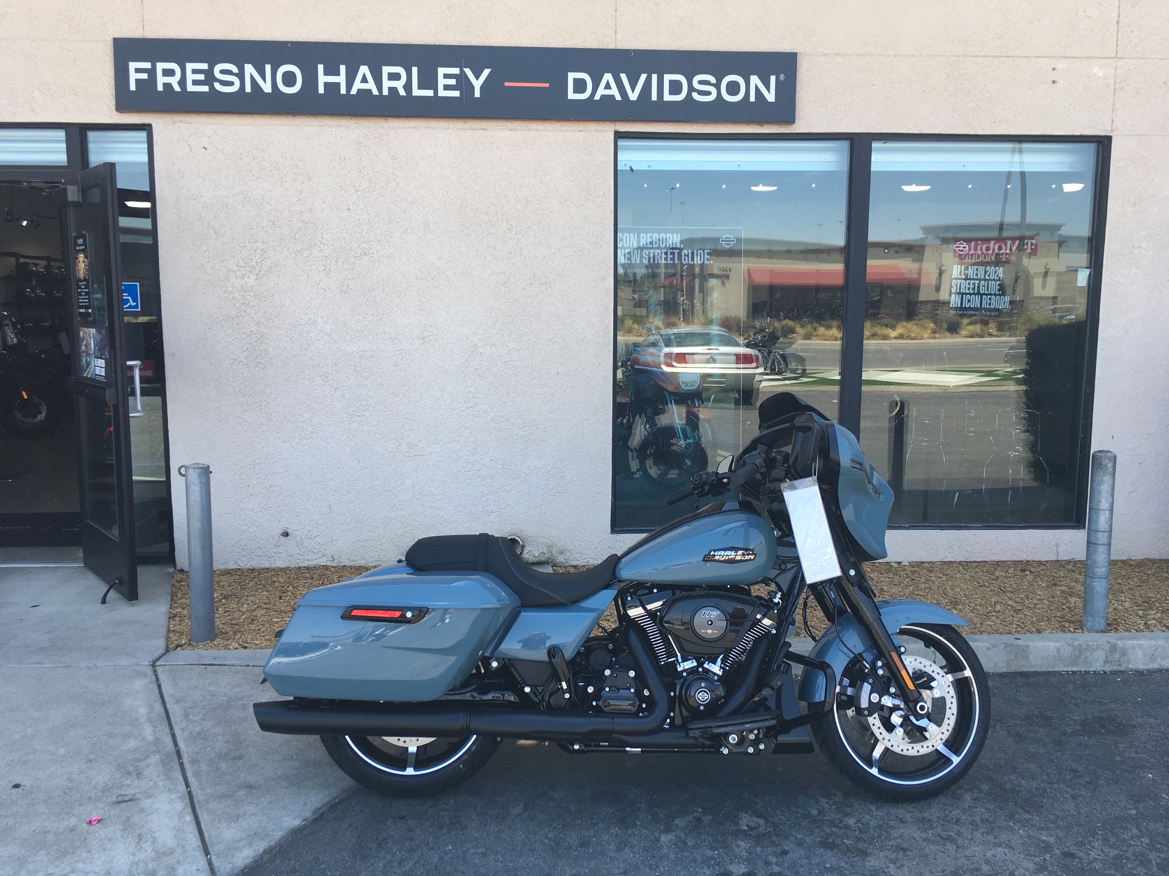 2024 Harley-Davidson Street Glide Base at Fresno Harley-Davidson