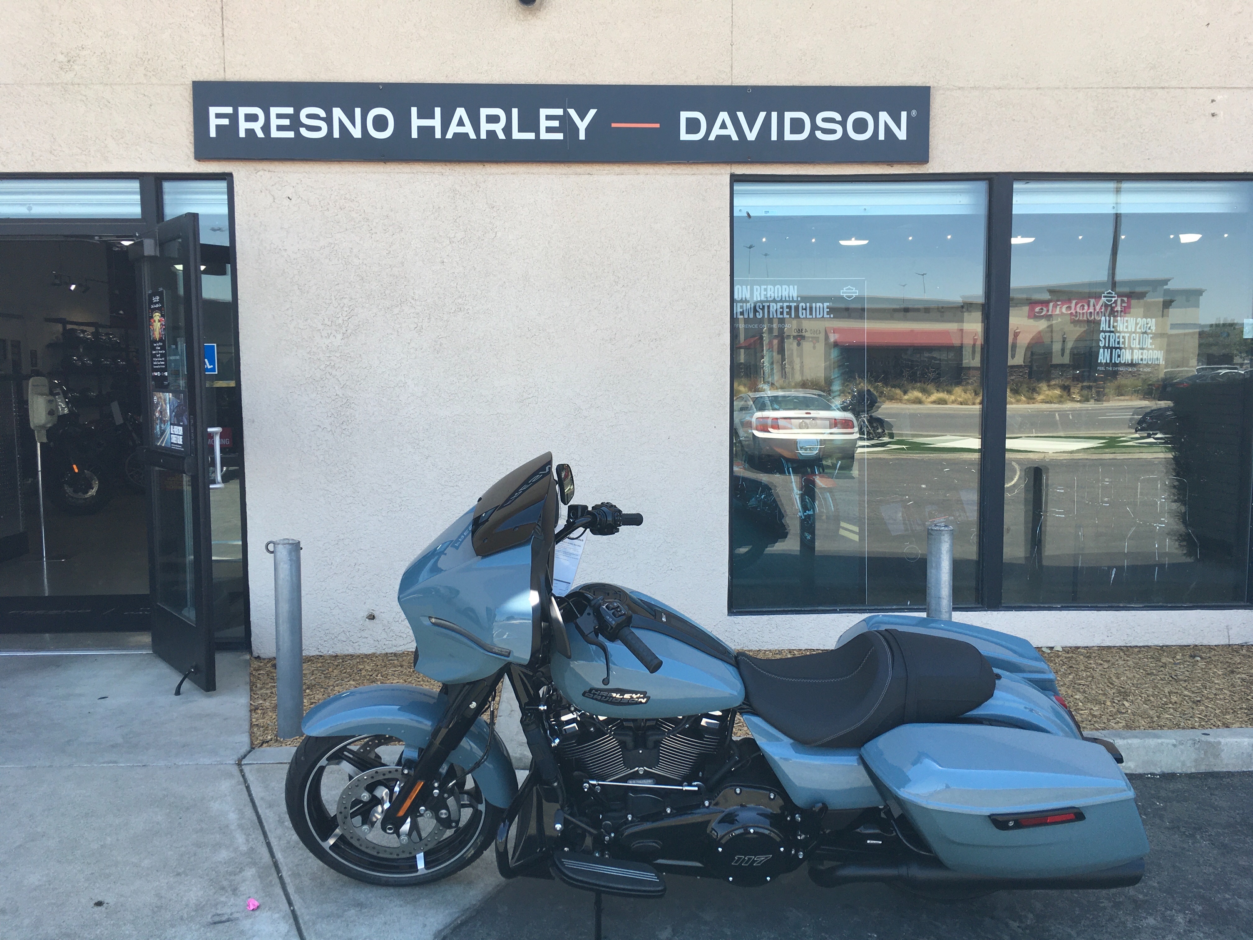 2024 Harley-Davidson Street Glide Base at Fresno Harley-Davidson