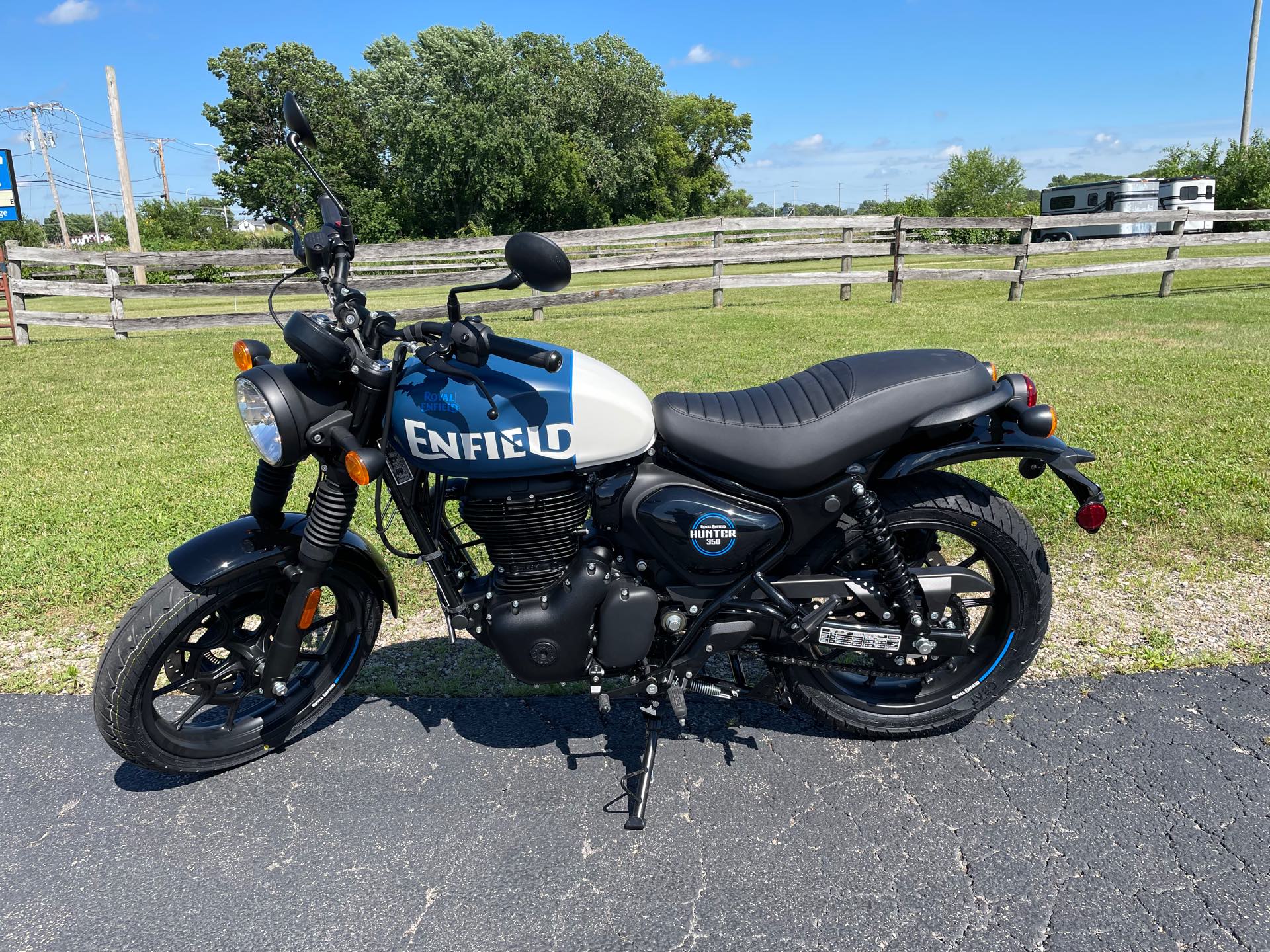 2023 Royal Enfield Hunter 350 at Randy's Cycle