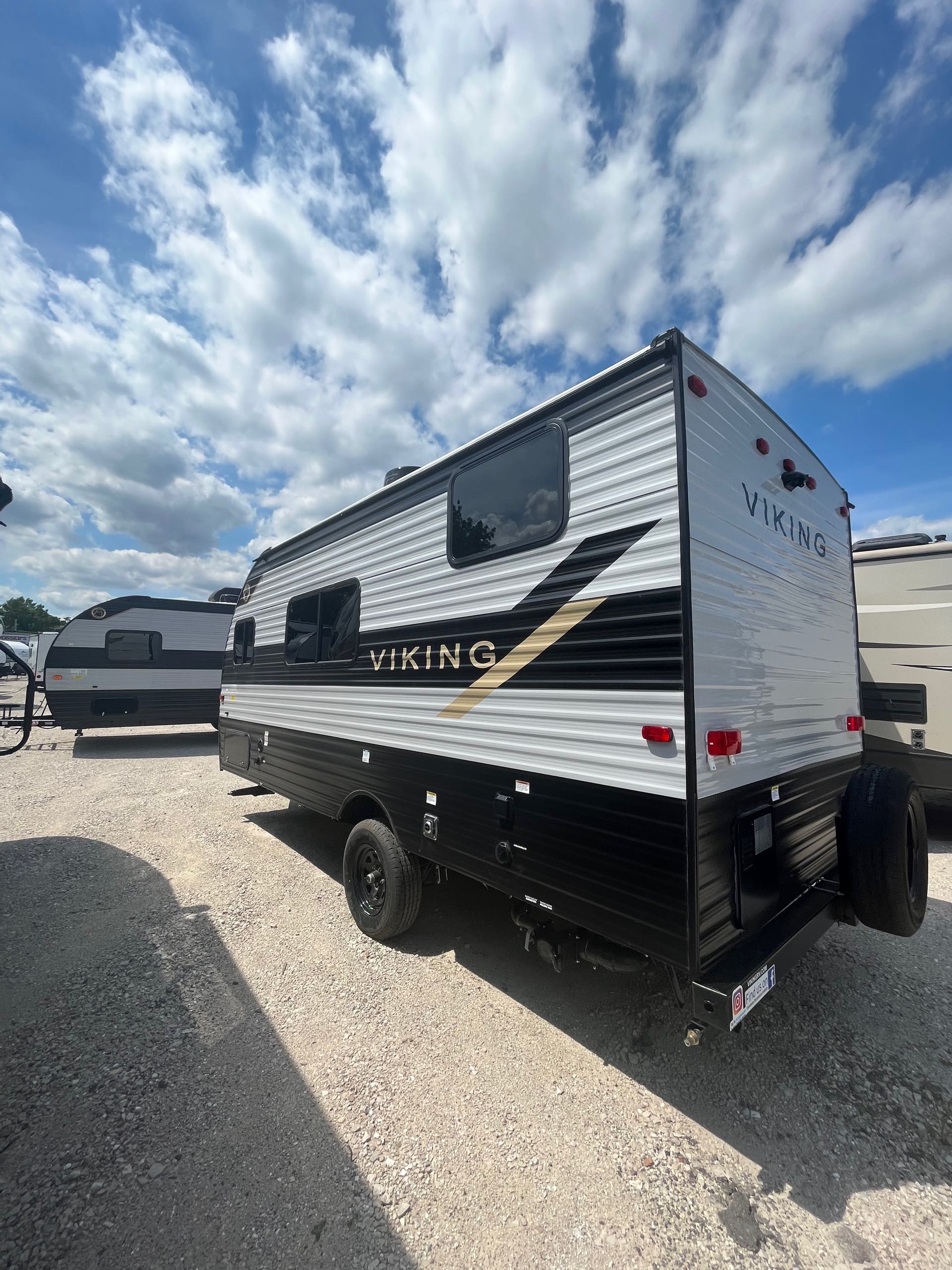 2022-coachmen-viking-ultra-lite-single-axle-17bh-prosser-s-premium