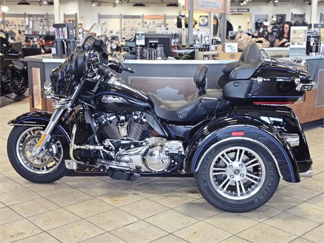 2020 Harley-Davidson Trike Tri Glide Ultra at Destination Harley-Davidson®, Tacoma, WA 98424