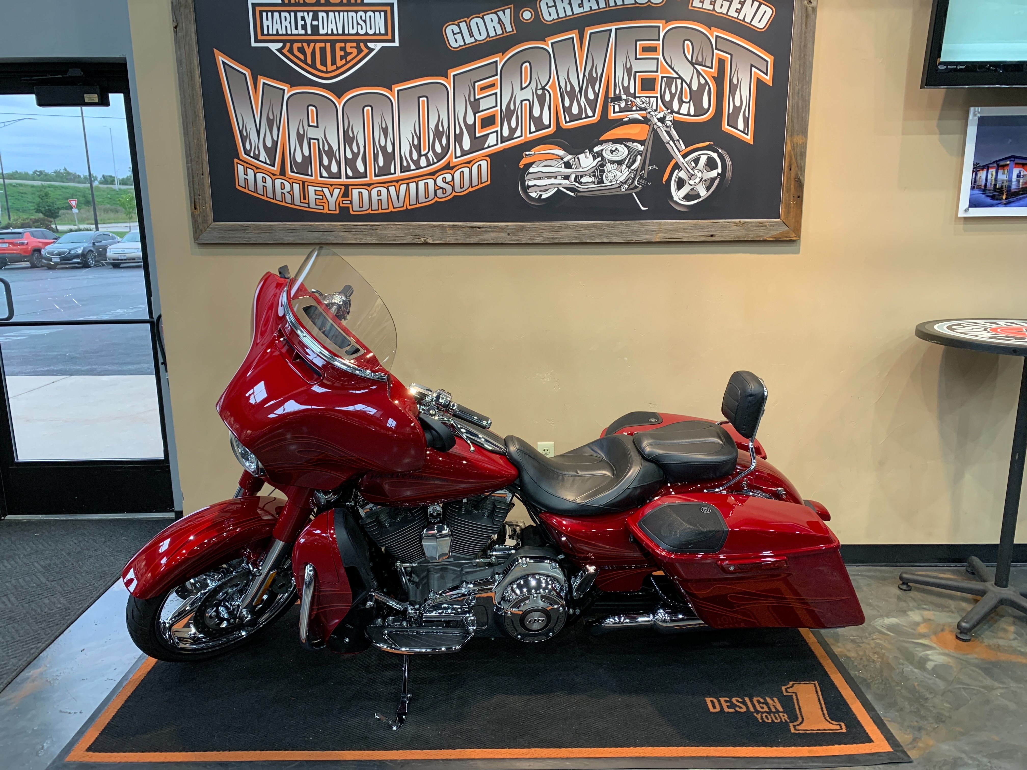 2016 Harley-Davidson Street Glide CVO Street Glide at Vandervest Harley-Davidson, Green Bay, WI 54303