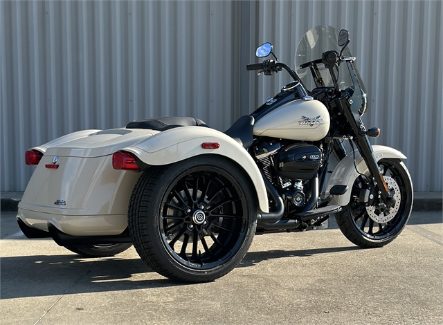 2023 Harley-Davidson Trike Freewheeler at Lumberjack Harley-Davidson