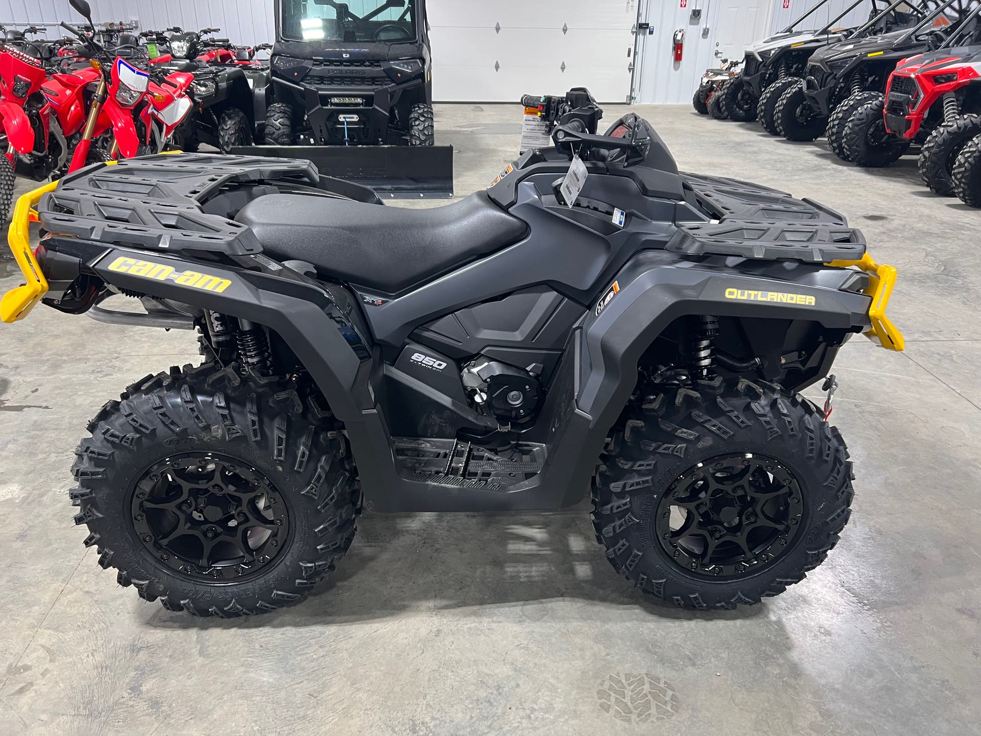 2023 Can-Am Outlander XT-P 850 at Iron Hill Powersports