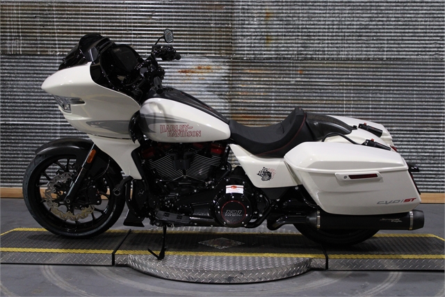 2024 Harley-Davidson Road Glide CVO ST at Texarkana Harley-Davidson