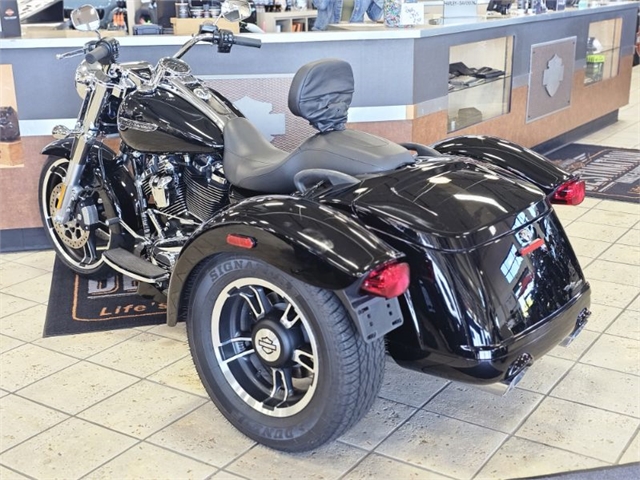 2021 Harley-Davidson Freewheeler at Destination Harley-Davidson®, Tacoma, WA 98424