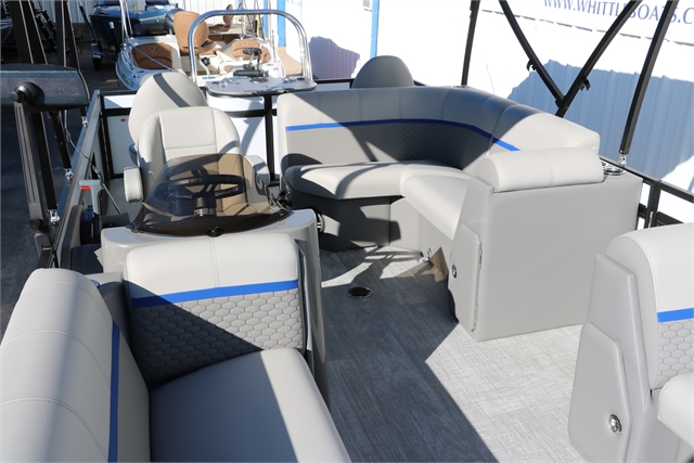 2023 Qwest 820 XRE Cruise LT at Jerry Whittle Boats