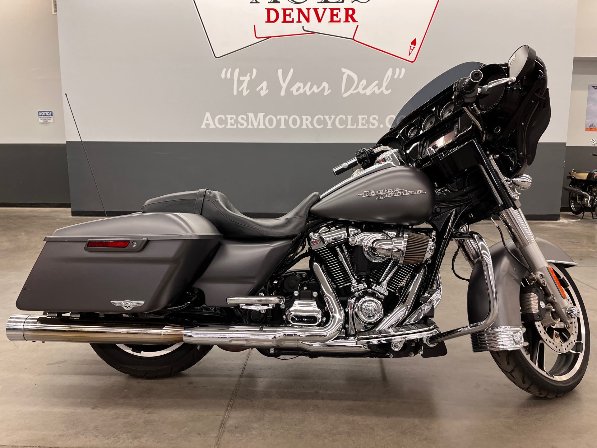 2017 Harley-Davidson Street Glide Special at Aces Motorcycles - Denver
