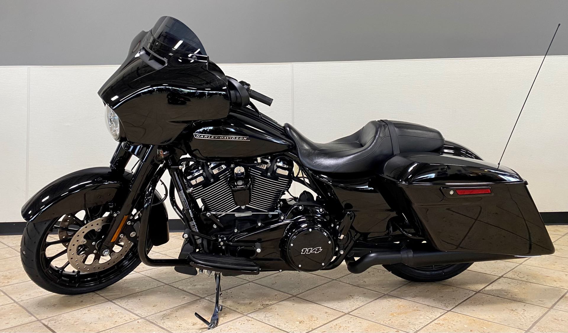 2019 Harley-Davidson Street Glide Special at Destination Harley-Davidson®, Tacoma, WA 98424