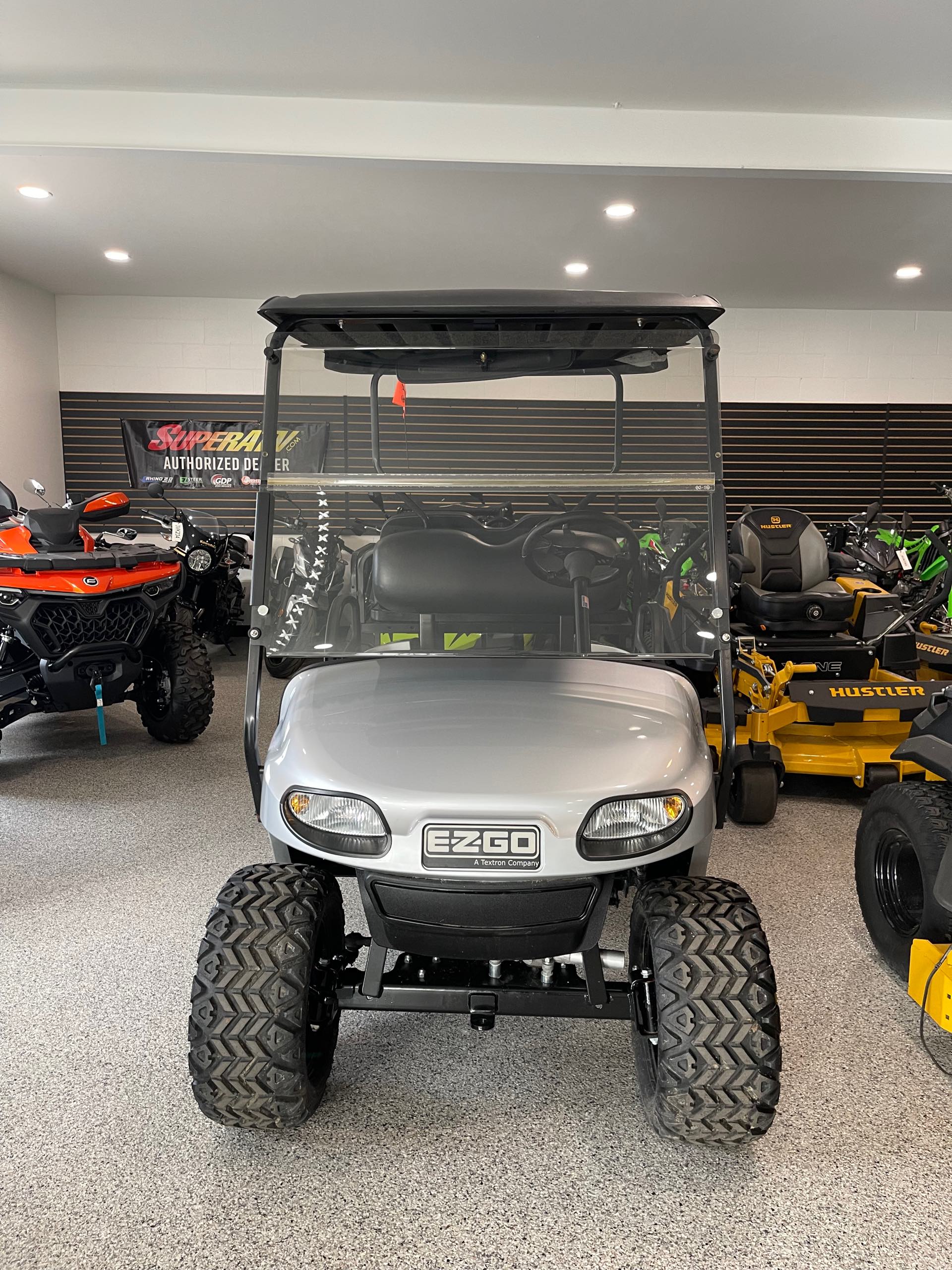 2022 EZ-GO Valor Golf cart at Big River Motorsports