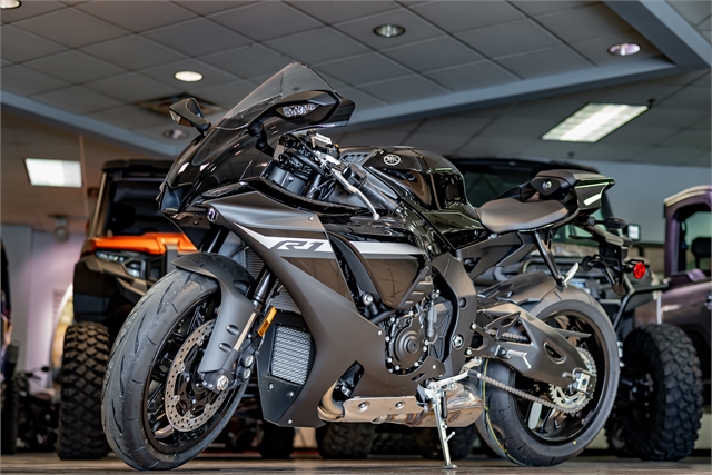 2024 Yamaha YZF R1 at Friendly Powersports Baton Rouge