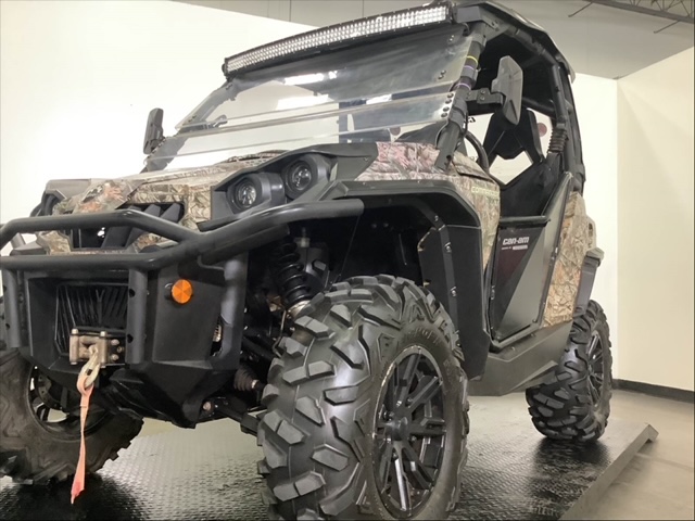 2014 Can-Am Commander 1000 XT at Naples Powersport and Equipment