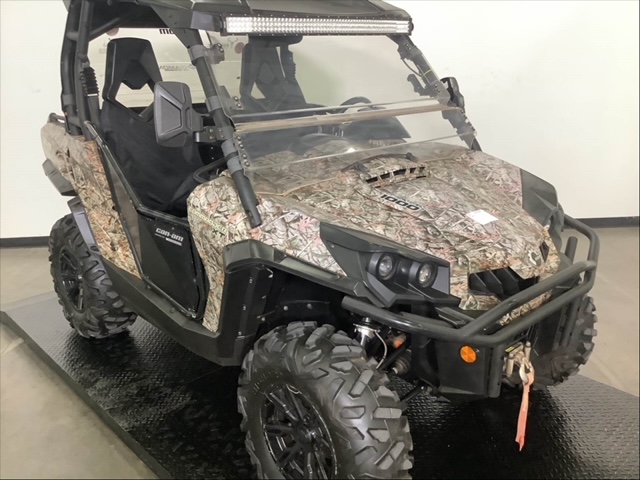 2014 Can-Am Commander 1000 XT at Naples Powersport and Equipment
