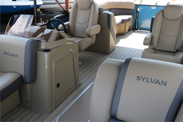 2024 Sylvan Mirage X3 Tri-Toon at Jerry Whittle Boats