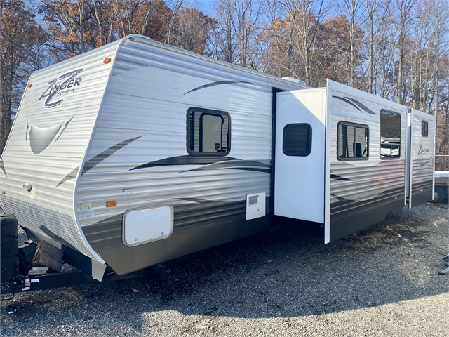 2016 CrossRoads Zinger ZT32SB at Lee's Country RV