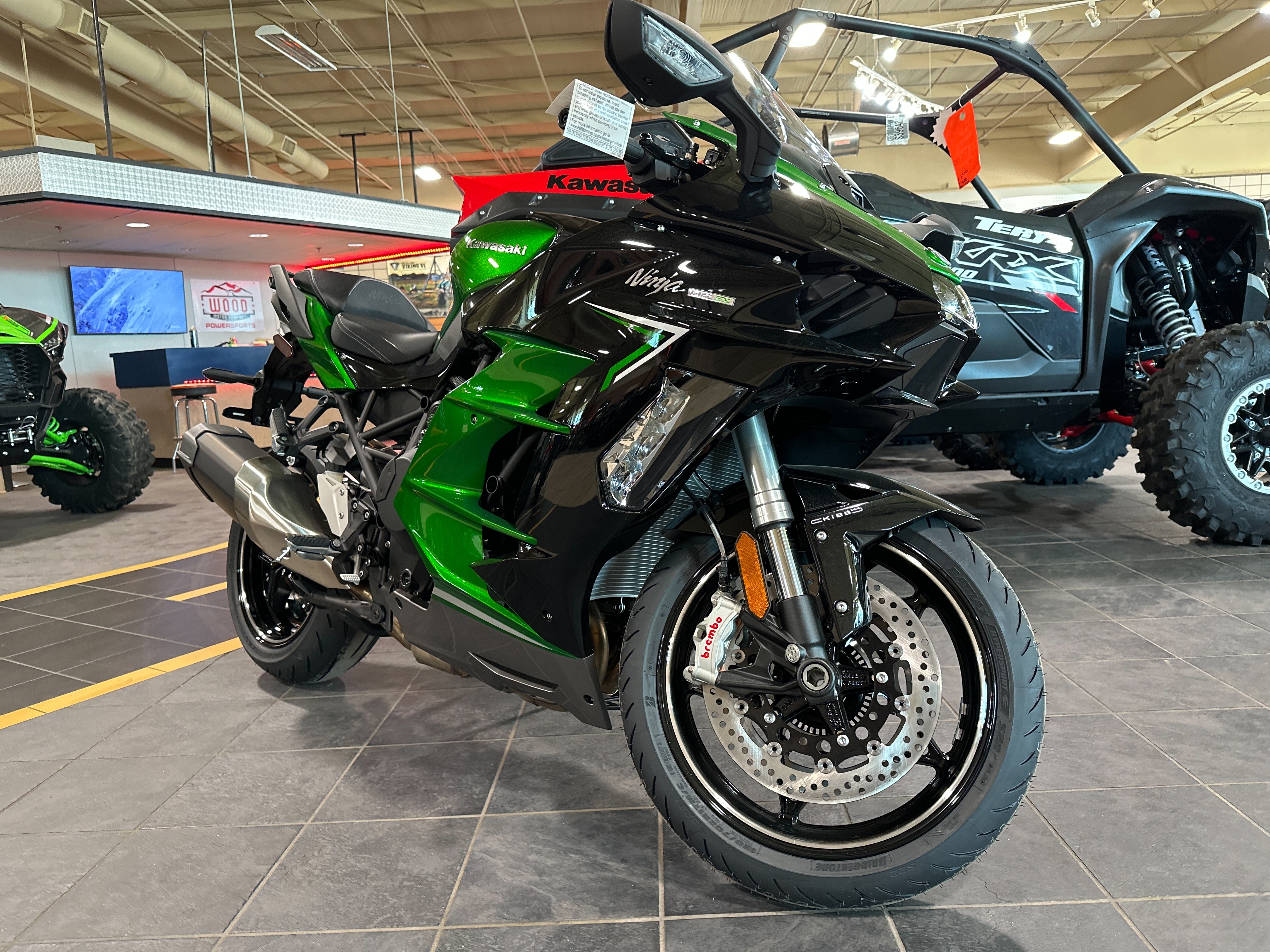 2023 Kawasaki Ninja H2 SX SE at Wood Powersports Fayetteville