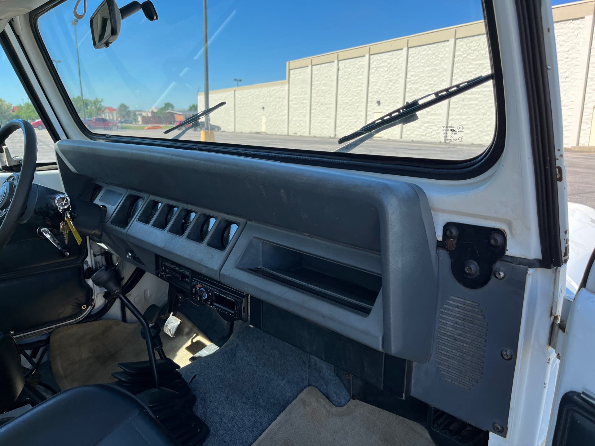 1990 Jeep Wrangler 4x4 at Mount Rushmore Motorsports