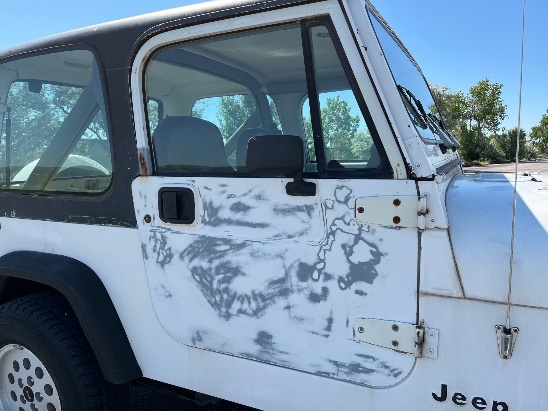 1990 Jeep Wrangler 4x4 at Mount Rushmore Motorsports