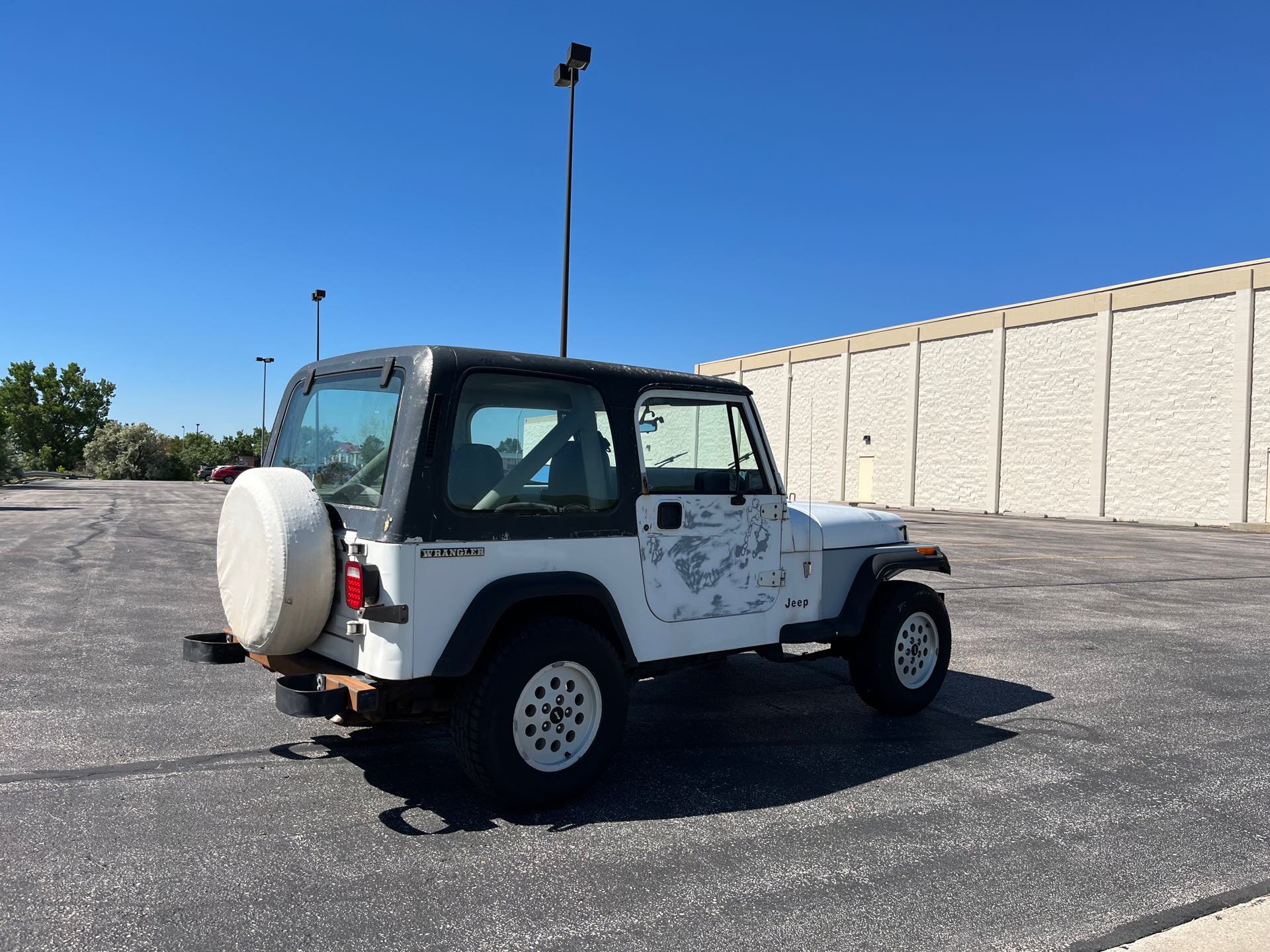 1990 Jeep Wrangler 4x4 at Mount Rushmore Motorsports